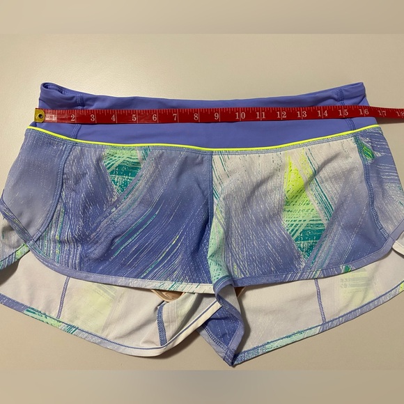 NWOT Lululemon Speed Up Low Rise Lined Shorts - Picture 14 of 16